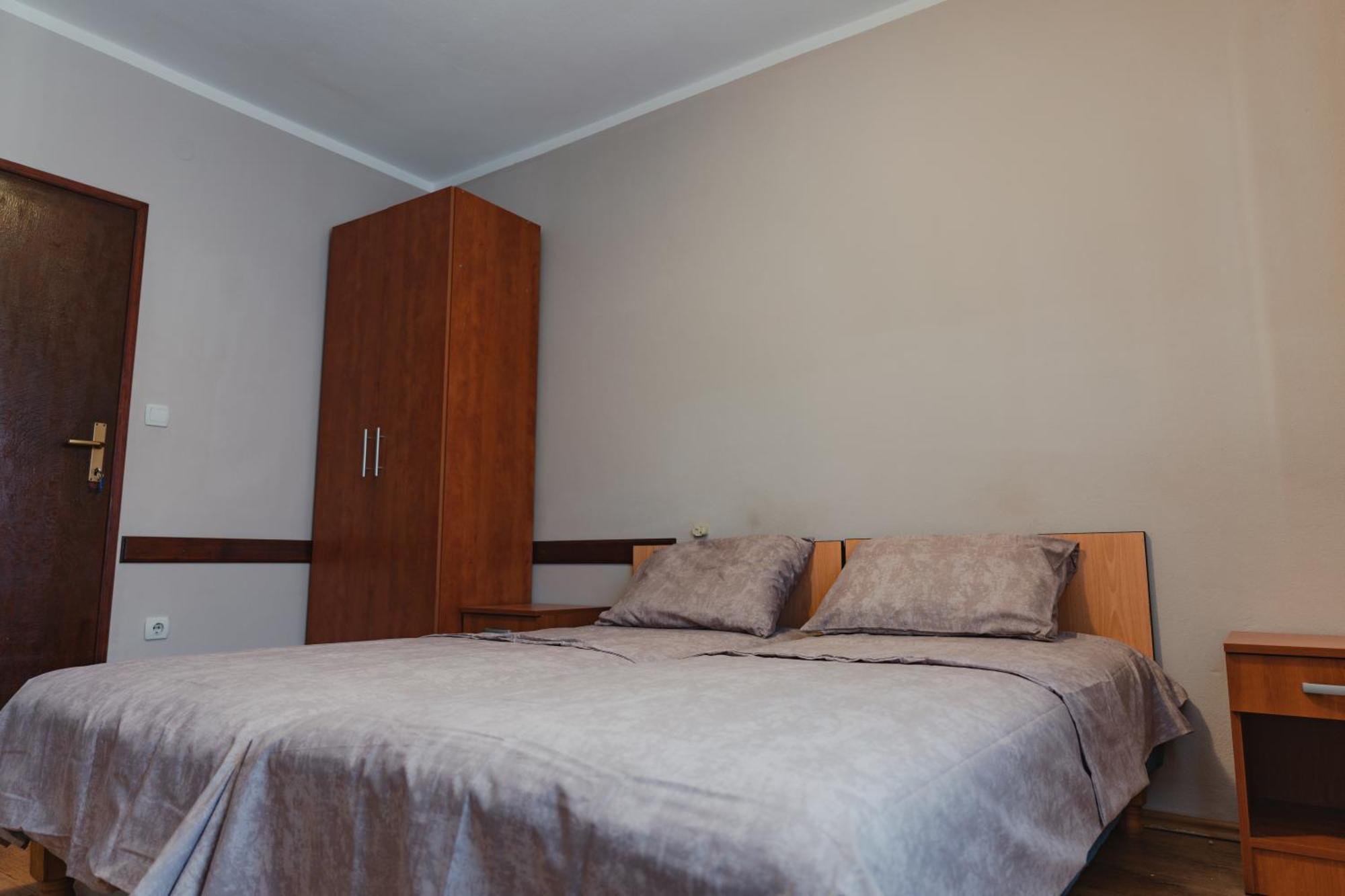Apartments Djukic Tivat Phòng bức ảnh