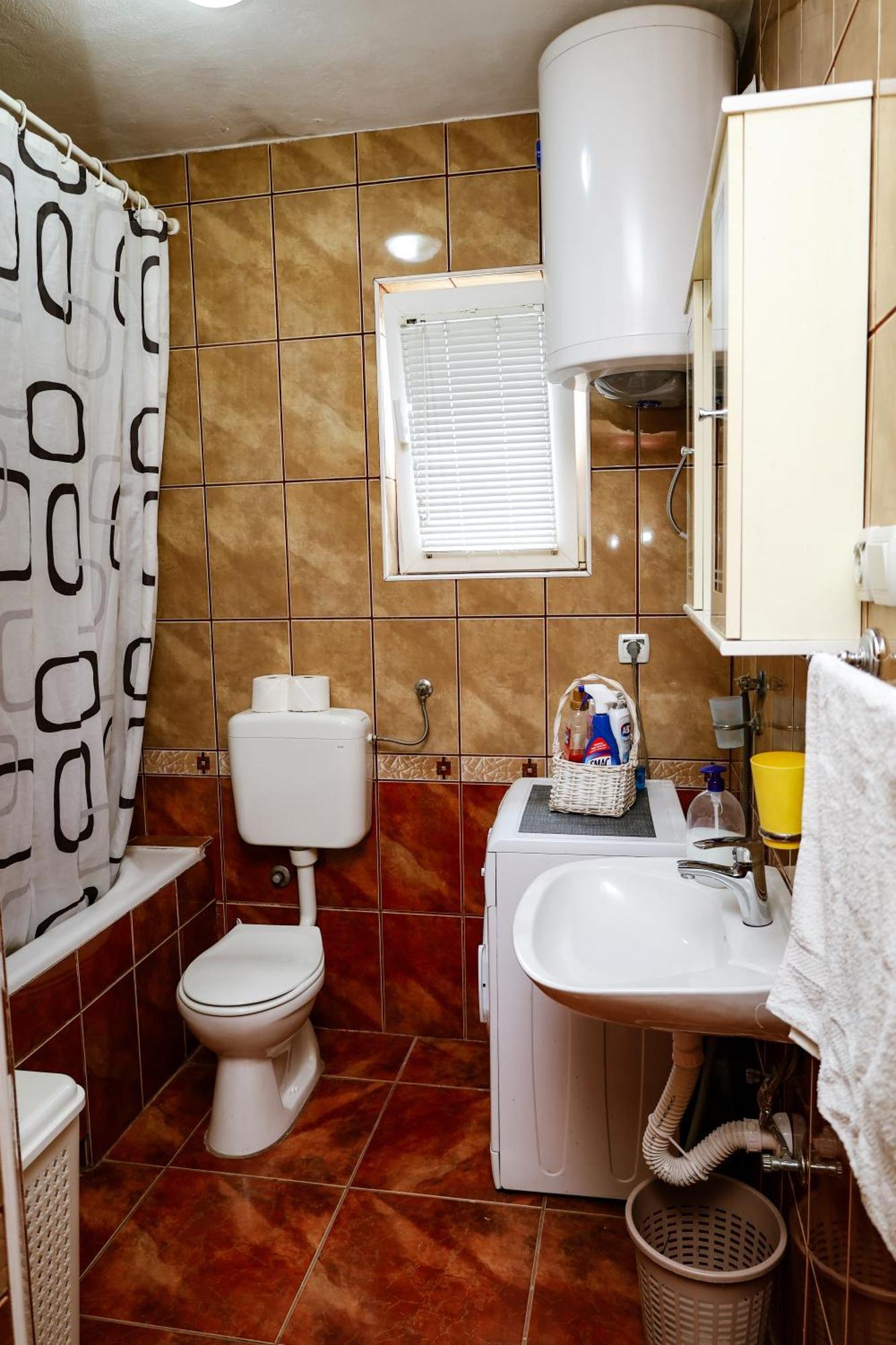 Apartments Djukic Tivat Ngoại thất bức ảnh